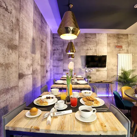 Bourbon House-2